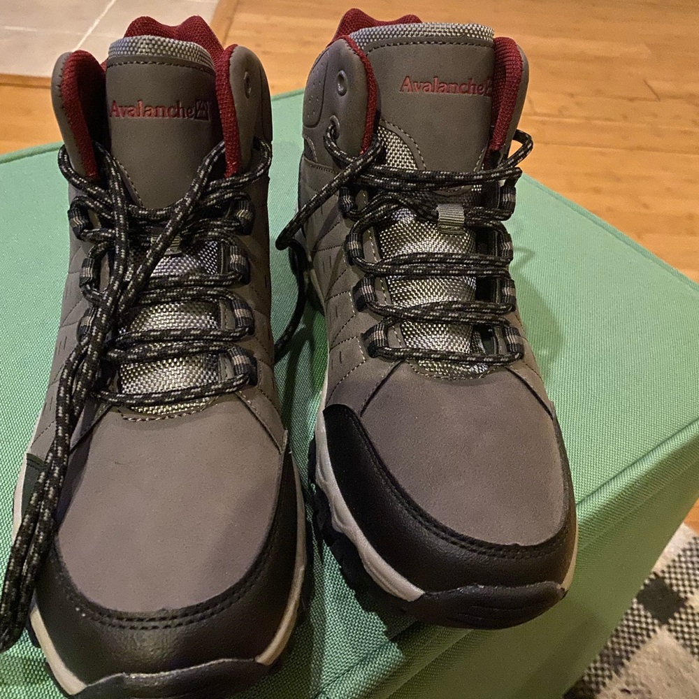 Avalanche Hiking Boots